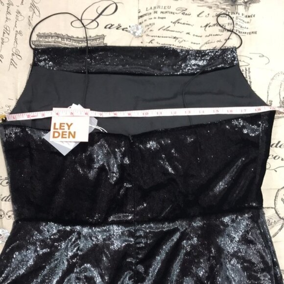 Leyden Shimmery Ruffle-Hem Dress - Picture 9 of 12